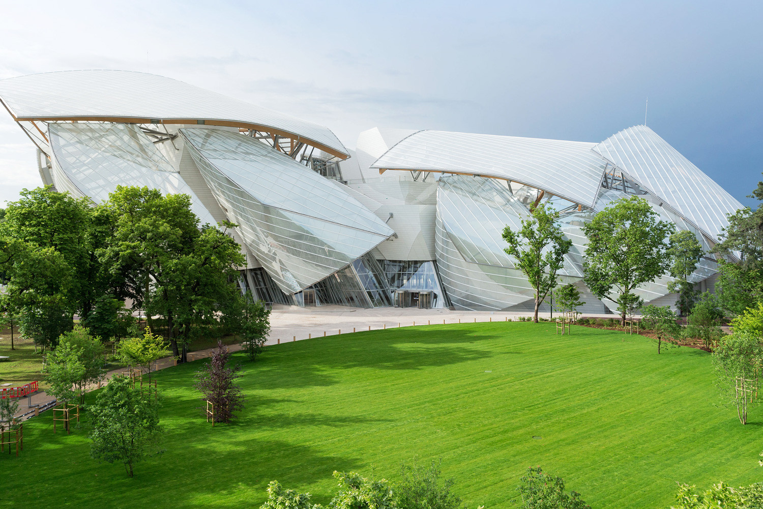 (c) Fondation Louis Vuitton