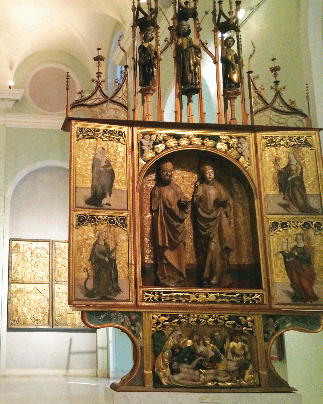 Ungarn, Budapest, goldfiguren (C) Viadellarte