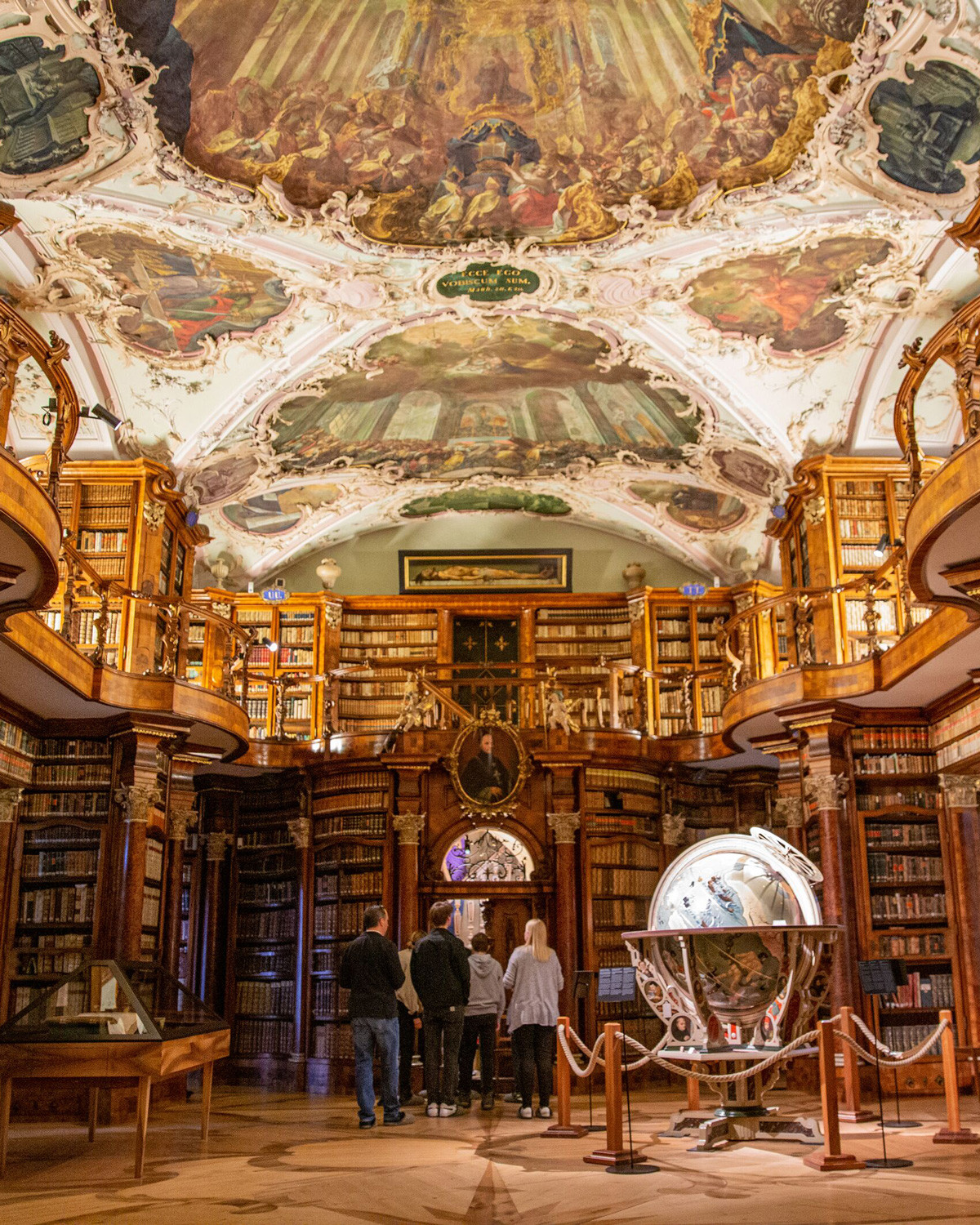 Stiftbibliothek-Barocksaal-St.Gallen (C)Bodensee-Tourismus
