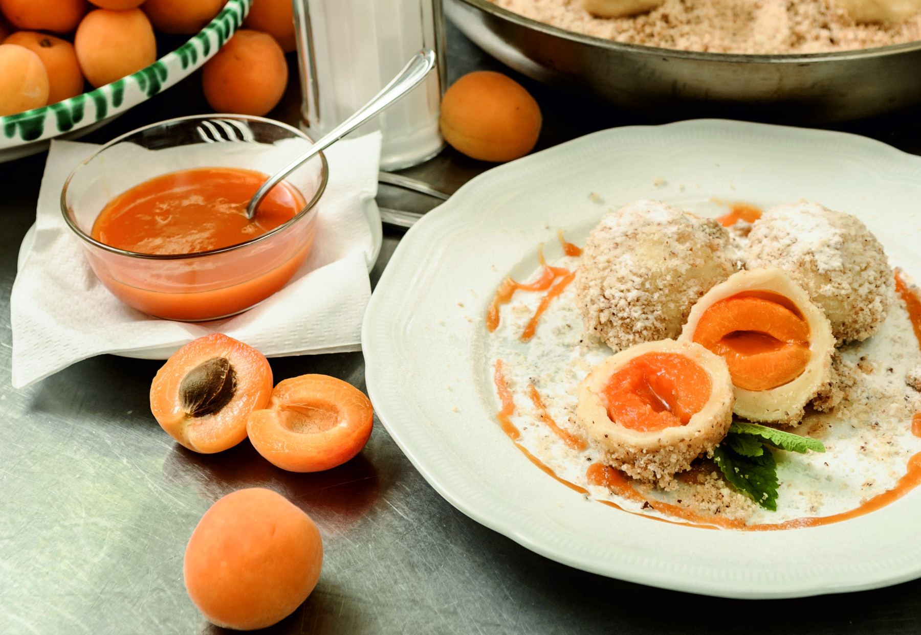 Marillenknödel - (c) Best of Wachau-Rita Newman