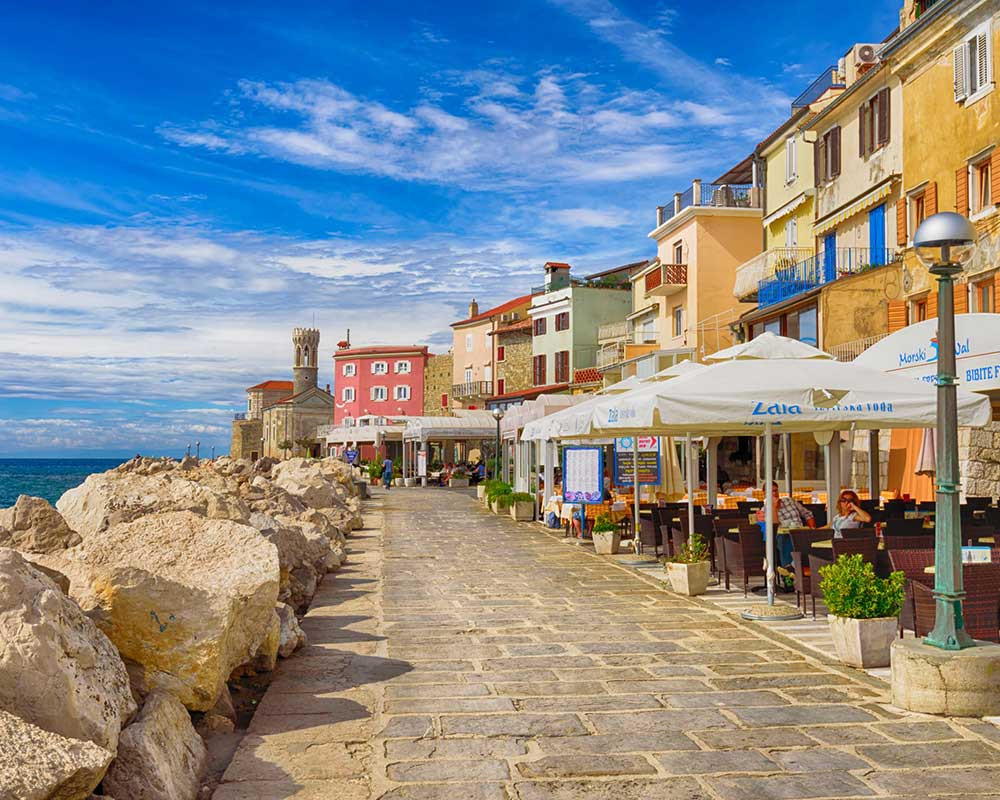 (C) roundaboutexperiences25